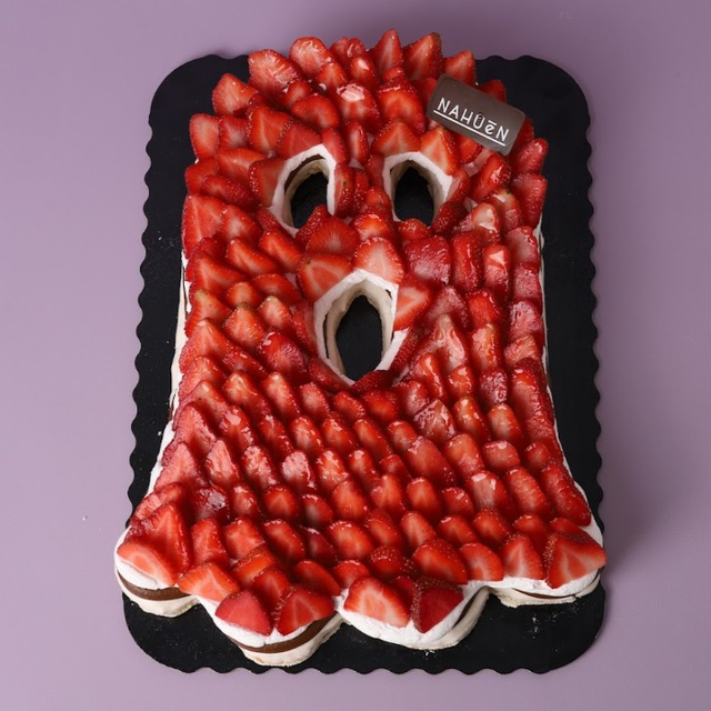 Boo - Berry Pavlova.
