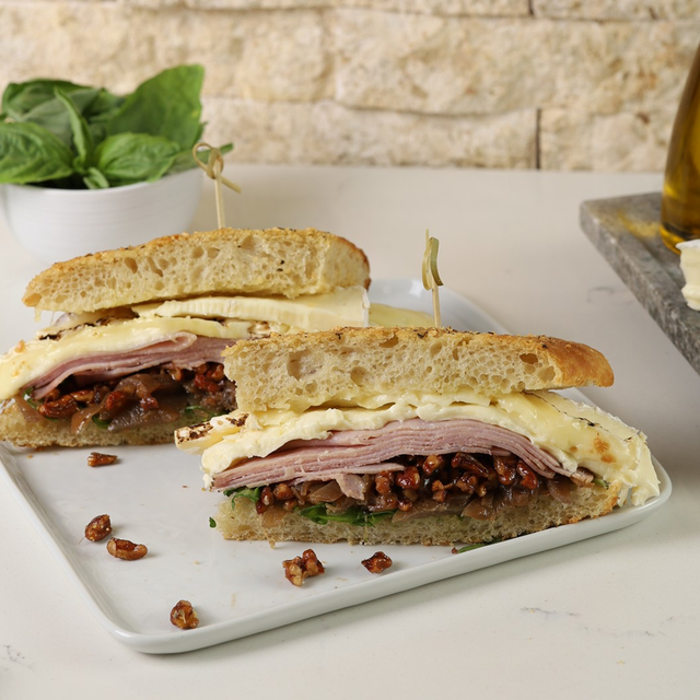 Focaccia Selva Negra.